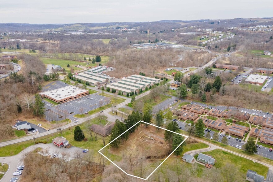 2585 Maple Ln, Pittsburgh, PA for lease - Aerial - Image 1 of 7