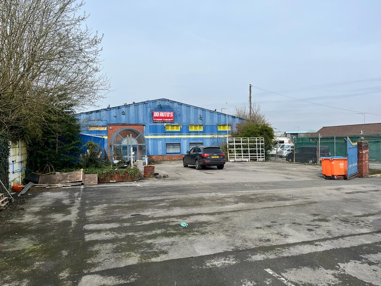 Premises at Shaw Street, Bolton for lease - Primary Photo - Image 1 of 7