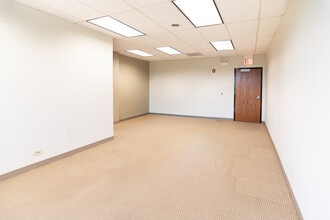 4415 W Harrison St, Hillside, IL for lease Interior Photo- Image 2 of 5