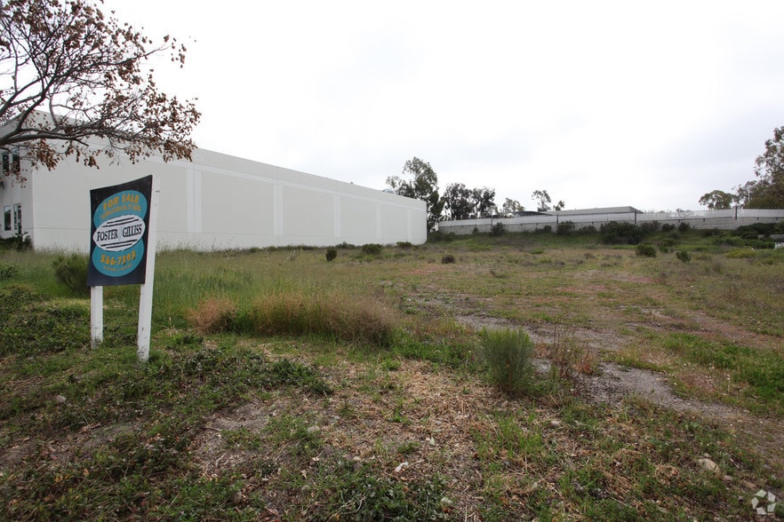 13635 Stowe Dr, Poway, CA for lease - Building Photo - Image 2 of 3