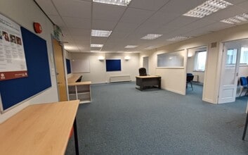 Budshead Rd, Plymouth à louer Photo intérieure- Image 2 de 5