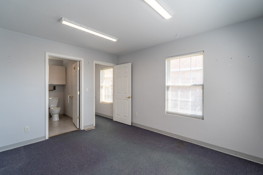 22 Professional Park Dr, Maryville, IL à louer - Photo du bâtiment - Image 2 de 18
