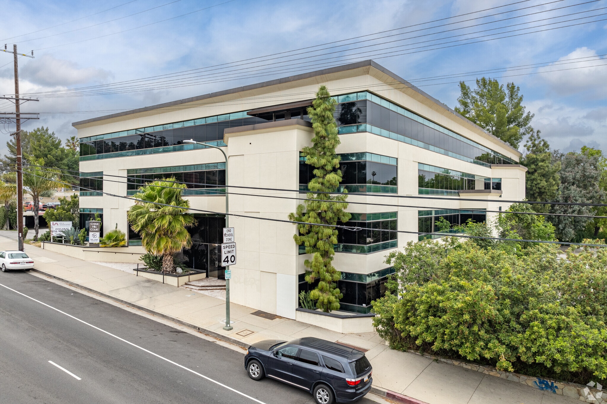 20335 Ventura Blvd, Woodland Hills, CA for lease Primary Photo- Image 1 of 12