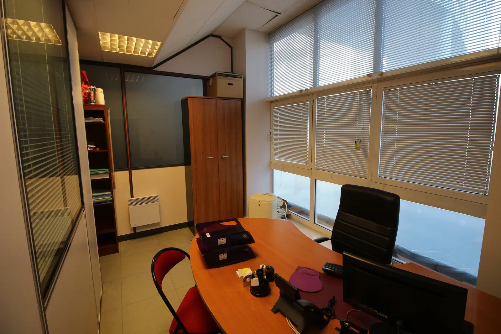 Office in Saint-Maur-des-Fossés for lease Building Photo- Image 1 of 8