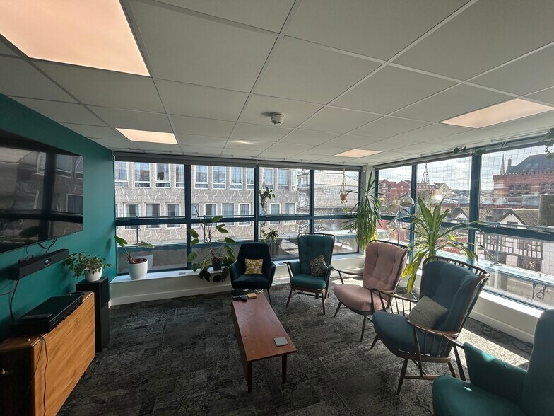 30 Queen Charlotte St, Bristol à louer - Photo du bâtiment - Image 3 de 13