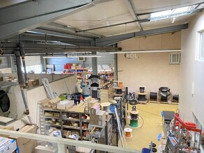 Flex in Chassieu for lease Interior Photo- Image 2 of 11