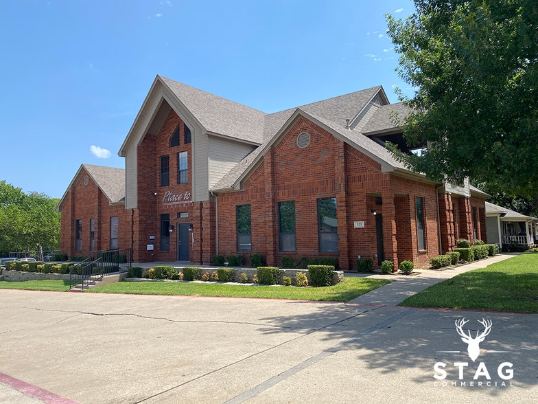 525 S Carroll Blvd, Denton, TX for lease - Building Photo - Image 1 of 7