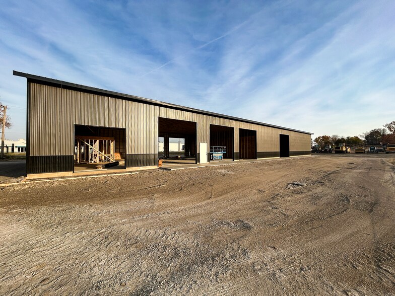 2082 Summit St, New Haven, IN for lease - Construction Photo - Image 2 of 12