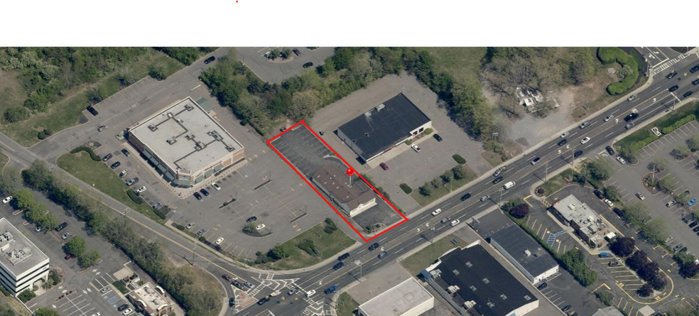 1190 Old Country CR-58 Rd, Riverhead, NY for sale - Building Photo - Image 2 of 4