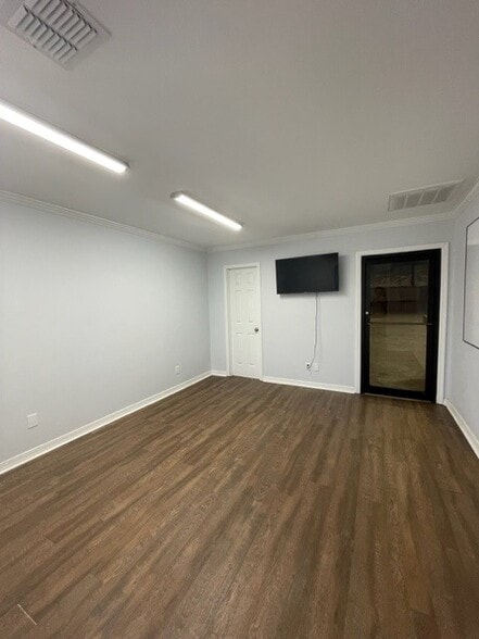 1310 Driftwood Dr, Bossier City, LA for lease - Interior Photo - Image 2 of 10