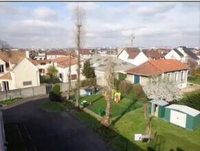 Houilles, YVE - AERIAL map view