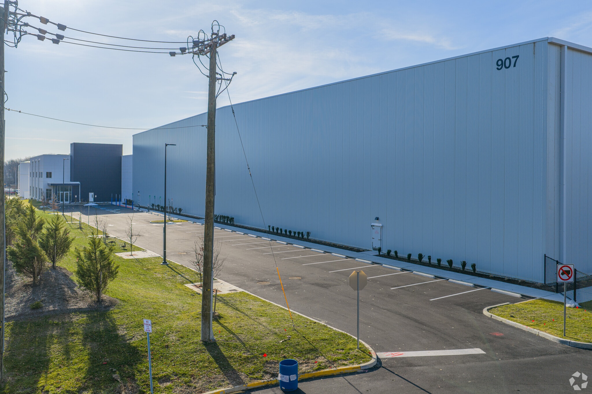 907 Pleasant Valley Ave, Mount Laurel Township, NJ for lease Primary Photo- Image 1 of 7