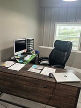 6304 Tropicaire Blvd, North Port, FL for lease Interior Photo- Image 2 of 6