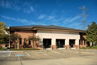 Plus de détails pour 11008 Bellaire Blvd, Houston, TX - Commerce de détail à louer