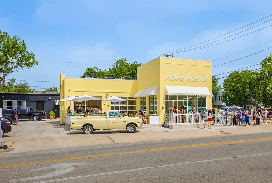 4418 Burnet Rd, Austin, TX for sale - Building Photo - Image 2 of 12