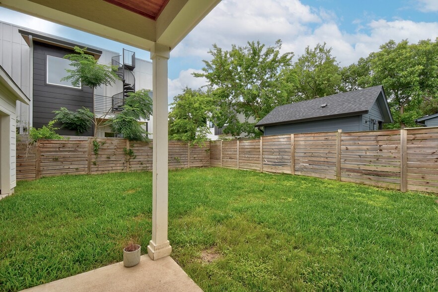 4005 A/B Clawson Rd, Austin, TX for sale - Building Photo - Image 3 of 26