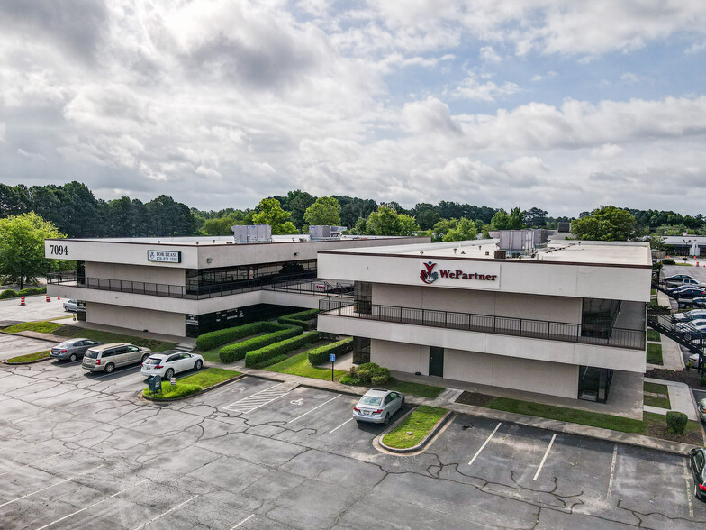 7094 Peachtree Industrial Blvd, Peachtree Corners, GA for lease - Primary Photo - Image 1 of 18