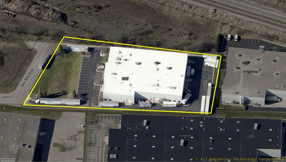 795-805 Dave Pate Dr, Roselle, IL à louer - Photo du bâtiment - Image 3 de 11