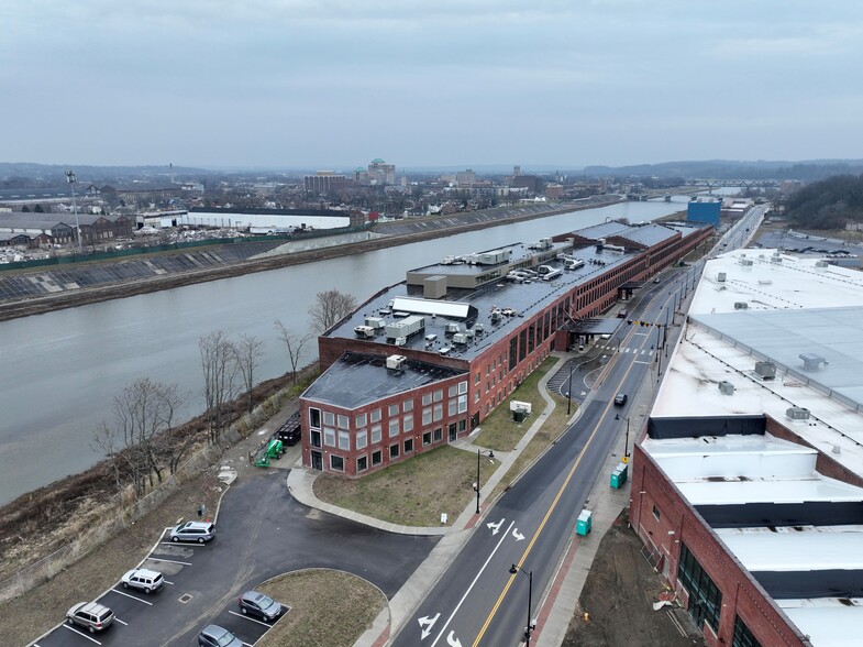 600 N B St, Hamilton, OH à louer - Photo du bâtiment - Image 1 de 5