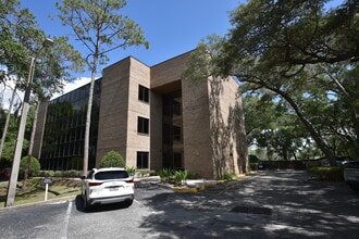 234 N Westmonte Dr, Altamonte Springs, FL à louer Photo du bâtiment- Image 1 de 8
