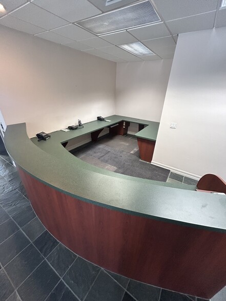 4707 Enterprise Ave, Naples, FL for lease - Building Photo - Image 3 of 37