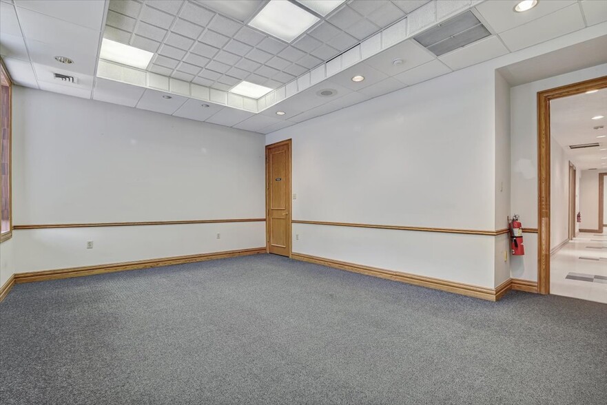 1337 Main Whole Building ave, Scranton, PA for lease - Building Photo - Image 3 of 58