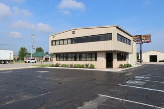 23119 US Highway 33, Elkhart, IN for lease Interior Photo- Image 1 of 35