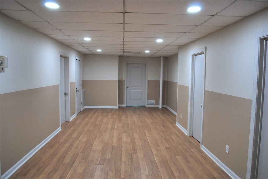 1523 Salisbury Rd, Statesville, NC for lease - Building Photo - Image 3 of 11
