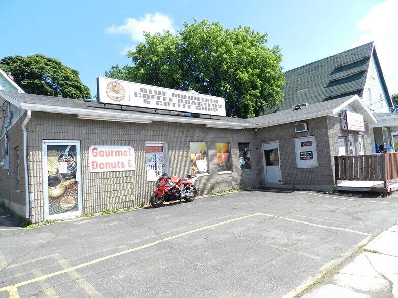 67 St. George, Moncton, NB for sale - Primary Photo - Image 1 of 1