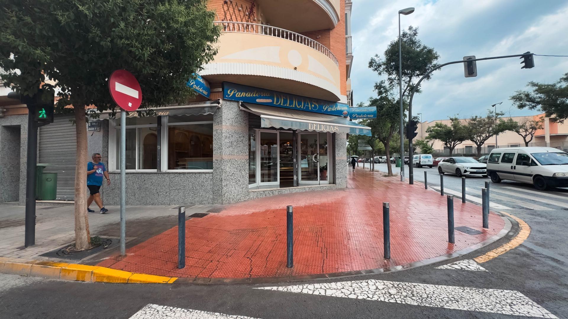 Multifamily in San Vicente del Raspeig, Alicante for sale Primary Photo- Image 1 of 2