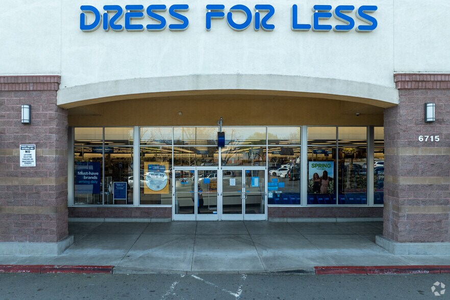 6715 Camino Arroyo, Gilroy, CA à vendre - Photo du bâtiment - Image 2 de 3