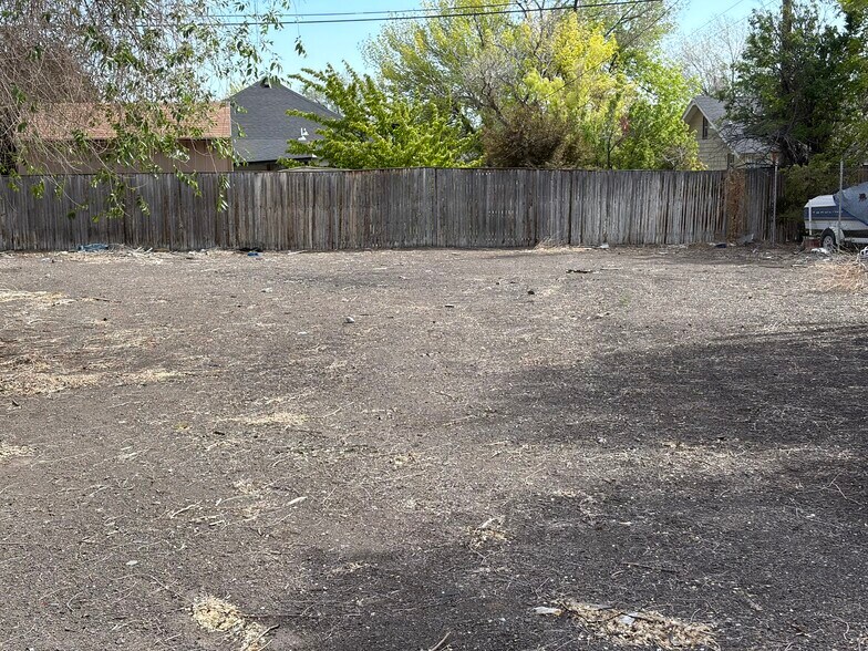 129 Austin Ave, Twin Falls, ID à vendre - Photo du bâtiment - Image 2 de 5