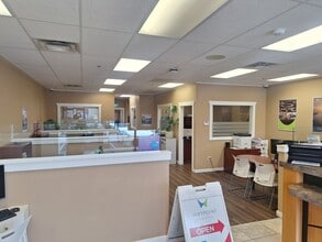 1808 Bowen Rd, Nanaimo, BC for lease Interior Photo- Image 2 of 14