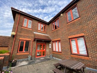 Plus de détails pour 14 Chequer St, St Albans - Bureau à louer