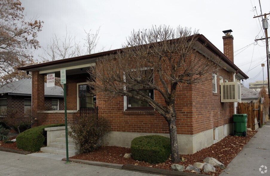 119 Thoma St, Reno, NV à louer - Photo du bâtiment - Image 3 de 14