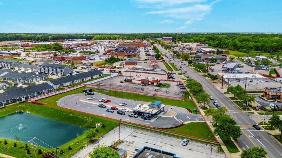 6675 Pearl Rd, Parma Heights, OH à vendre - Photo principale - Image 2 de 5