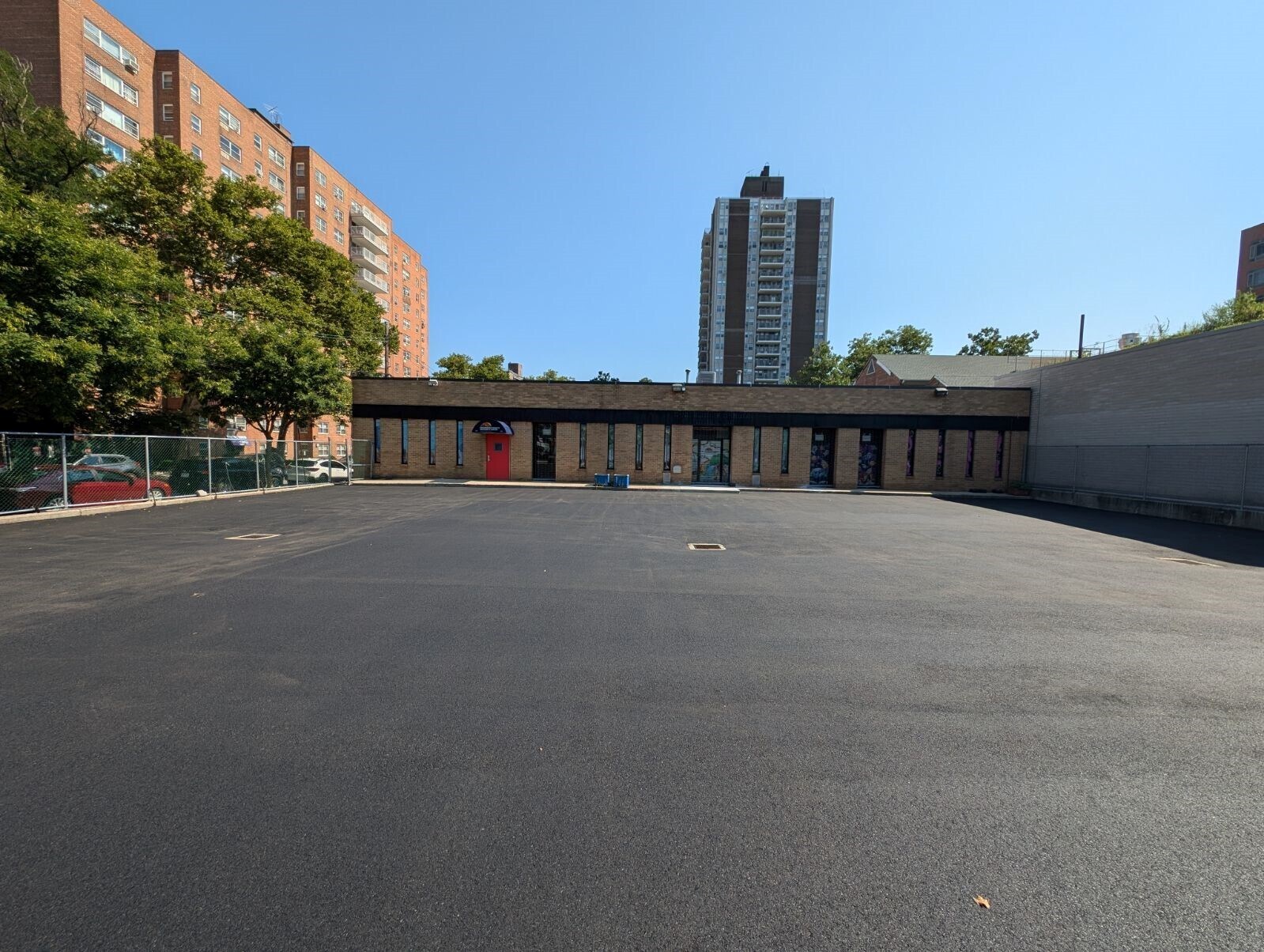 295 W 231st St, Bronx, NY for lease Building Photo- Image 1 of 2