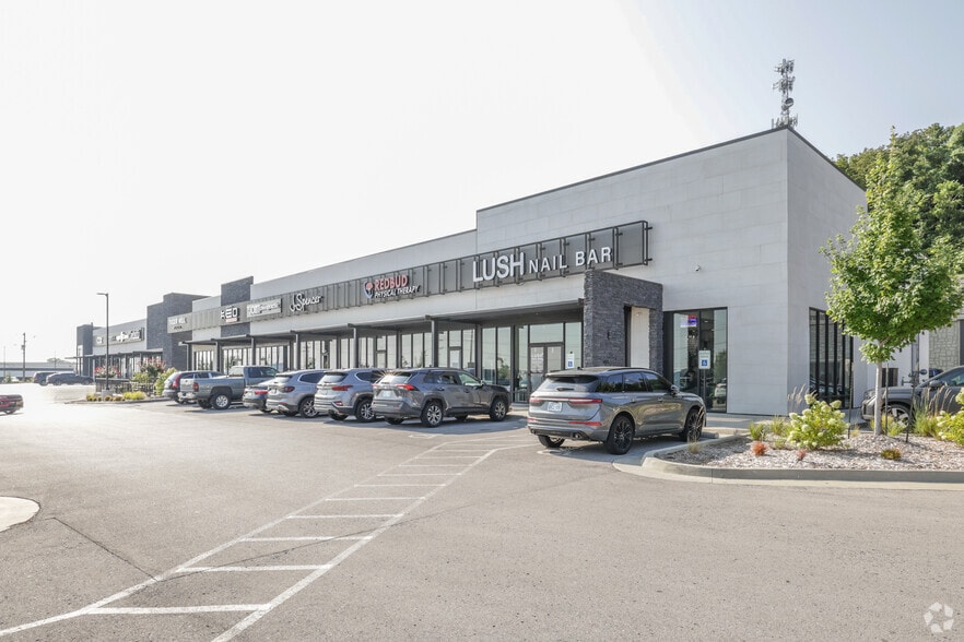 801-945 E Kenosha St, Broken Arrow, OK for lease - Building Photo - Image 2 of 5