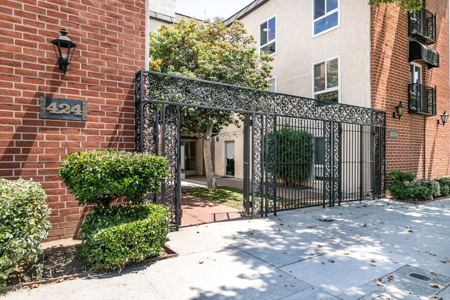 CBG Lake Portfolio portefeuille de 4 propriétés à vendre sur LoopNet.ca - Photo du bâtiment - Image 2 de 30