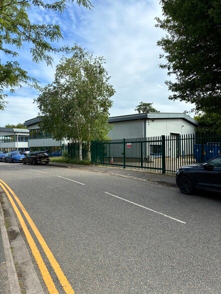 St. James Rd, Brackley for lease - Building Photo - Image 2 of 5