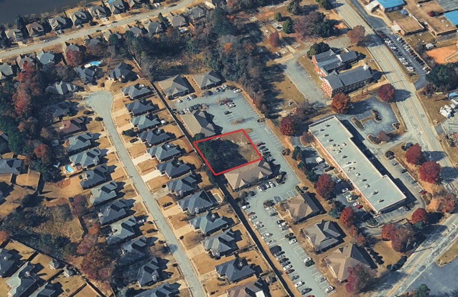 7413 Whitesville Drive walk, Columbus, GA for sale - Building Photo - Image 3 of 3