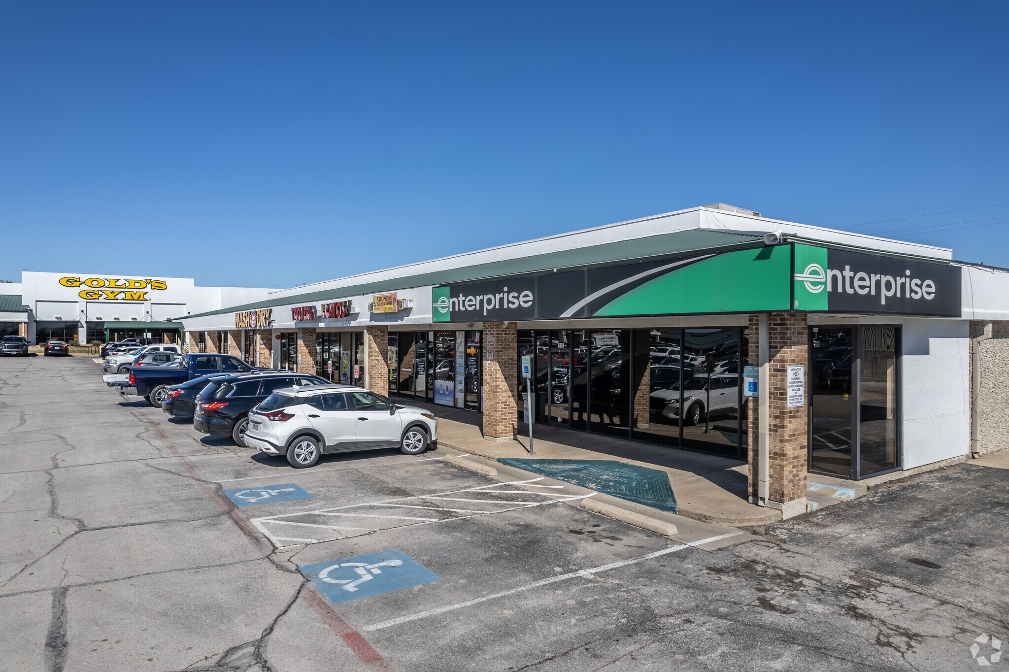 11411 Northwest Hwy, Dallas, TX à louer Photo du bâtiment- Image 1 de 8