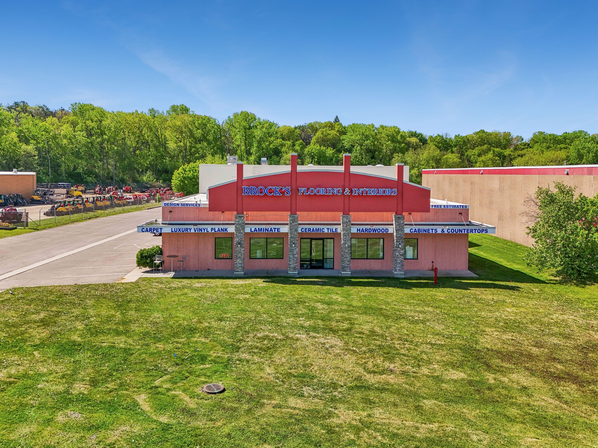 2401 Highway 13 W, Burnsville, MN à vendre Photo du bâtiment- Image 1 de 37
