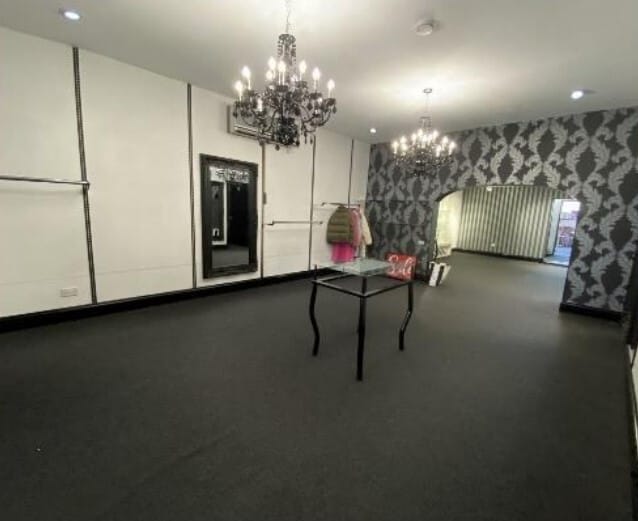 10 Cleveland St, Doncaster for sale - Interior Photo - Image 3 of 9