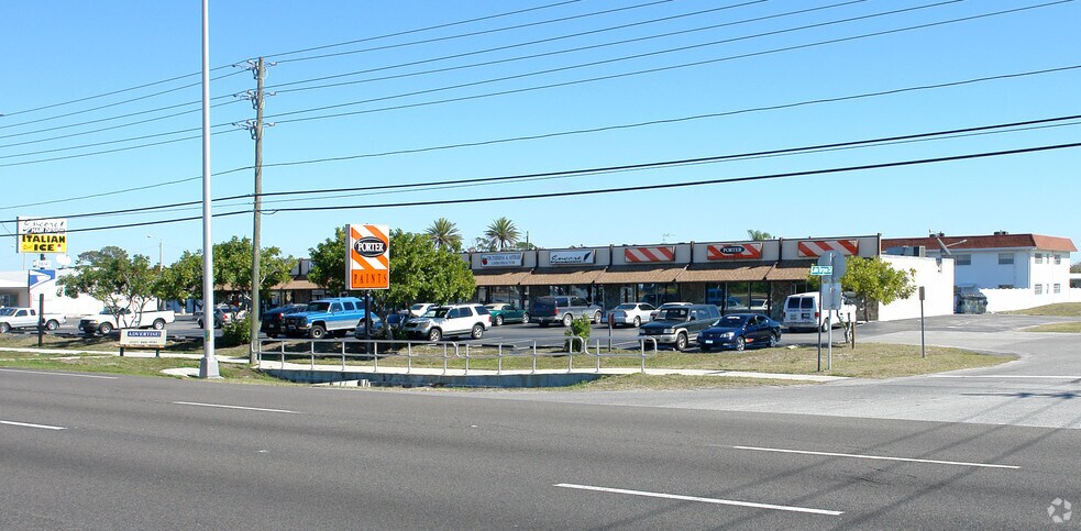 36203-36287 US Highway 19, Palm Harbor, FL à louer - Photo du bâtiment - Image 3 de 3