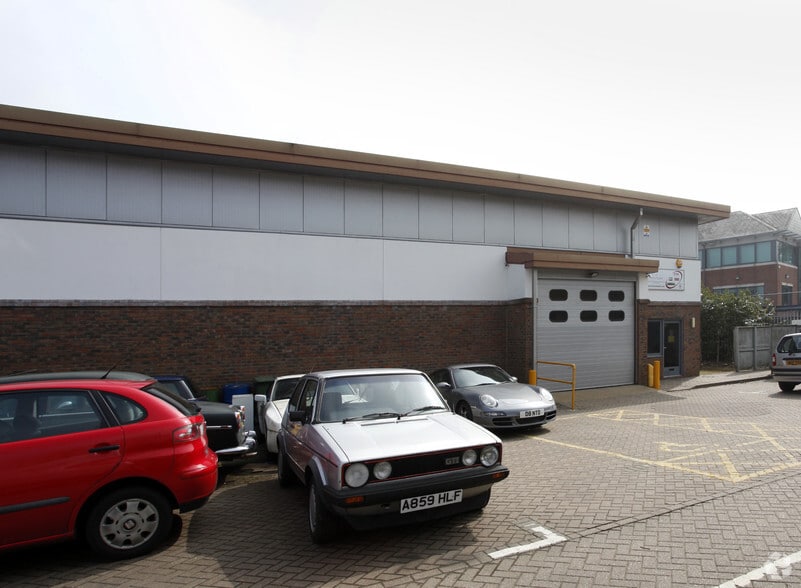 Bay Tree Ave, Leatherhead for lease - Building Photo - Image 2 of 7