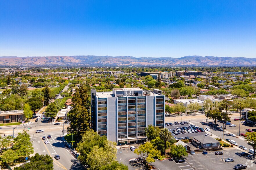 777 N 1st St, San Jose, CA à louer - Aérien - Image 3 de 4