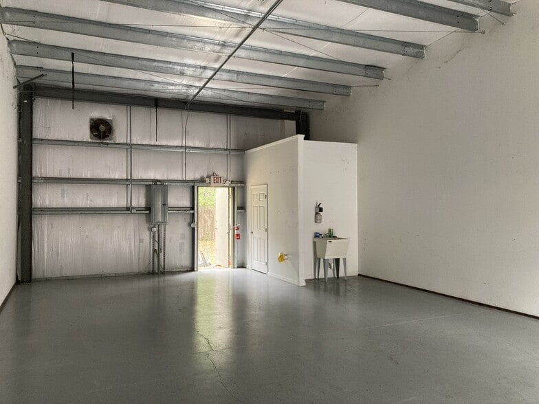 617 S US 301, Sumterville, FL for lease - Building Photo - Image 3 of 12