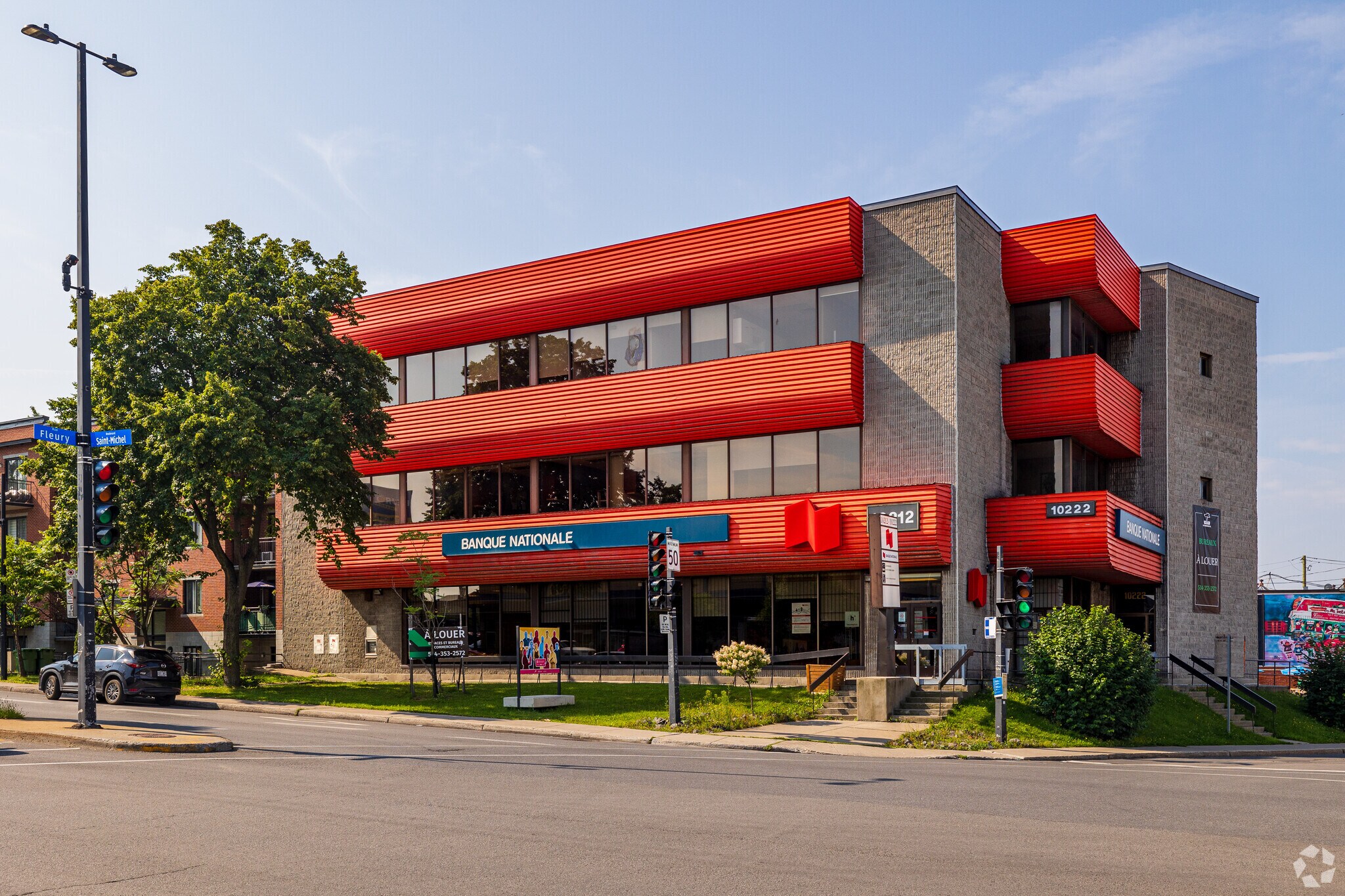 10212-10222 Boul Saint-Michel, Montréal, QC à vendre Photo du bâtiment- Image 1 de 1