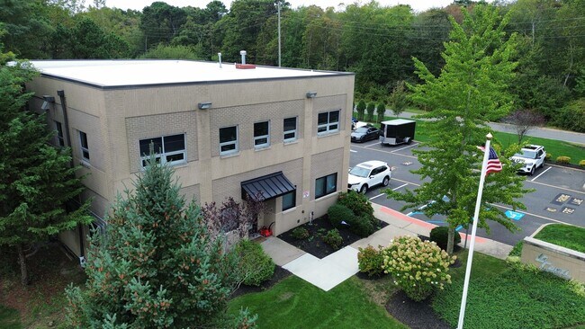 Plus de détails pour 253 Mantoloking Rd, Brick, NJ - Bureau à louer
